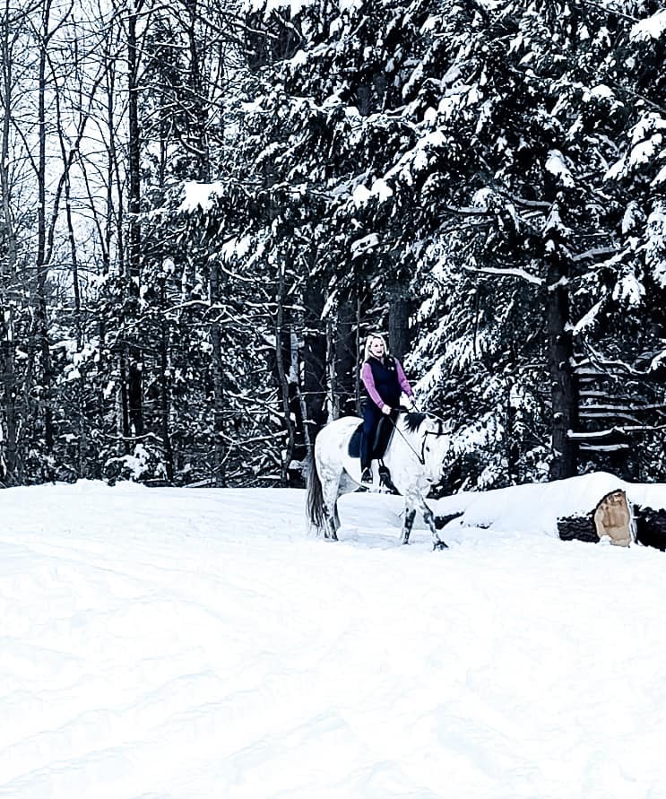 NEWE member Keaghan Pike of New Hampshire doesn't let a little snow stop her from training.