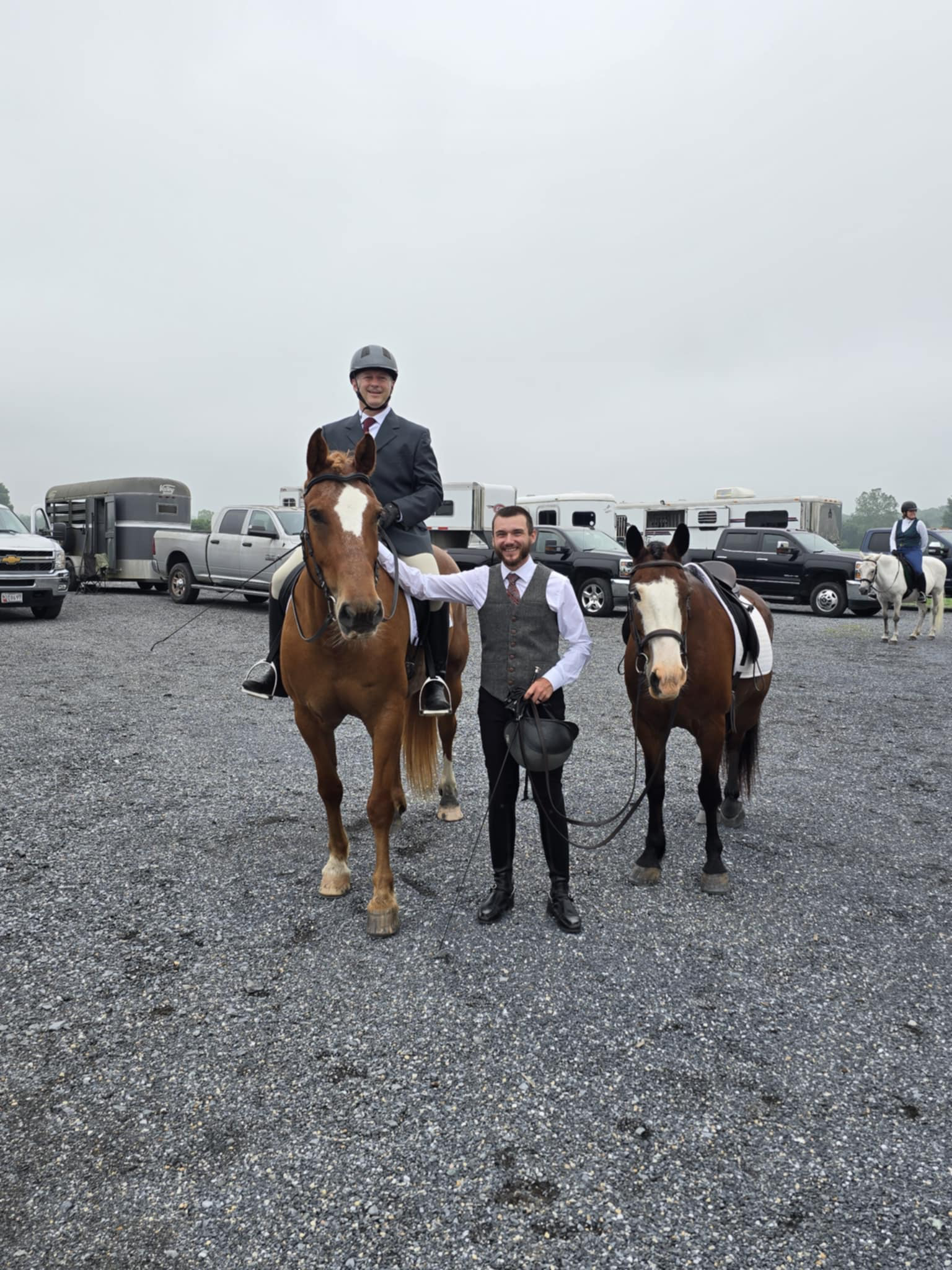 Paul and Justin Haefner, Father and Son showing at the Oak Spring schooling show. Photos taken by Barb Sullivan. 